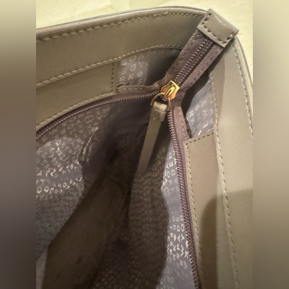 Kate Spade Seton Drive Karla Tote Bag Taupe $299 - Picture 8 of 11